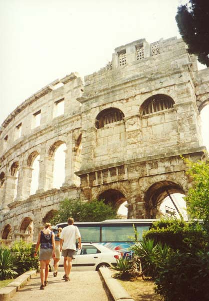 25_pula_koloseum